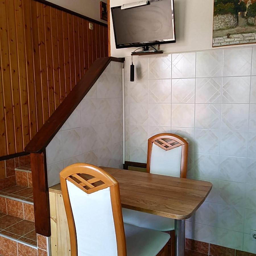 Ferienwohnung Berto Nerezine Exterior foto