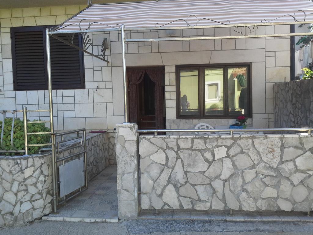 Ferienwohnung Berto Nerezine Exterior foto
